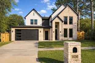 1828 Highland Dr E in Keller, TX - Building Photo