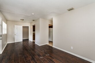 2911 E 23rd Ave in Tampa, FL - Building Photo - Building Photo
