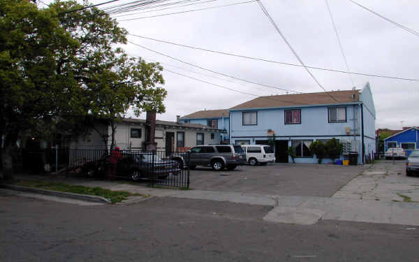 1437-1447 74th Ave in Oakland, CA - Building Photo - Building Photo