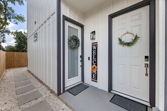 3516 Noah St in Houston, TX - Building Photo - Building Photo