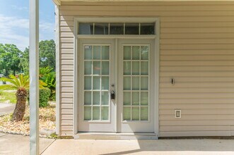 17 Chatelaine Cir SE in Fort Walton Beach, FL - Building Photo - Building Photo