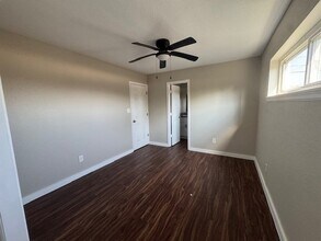 4706 Yellowstone Blvd, Unit 9 in Houston, TX - Building Photo - Building Photo