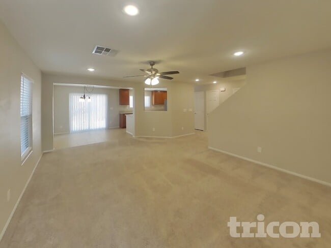 9358 Shawnee Mission Ave in Las Vegas, NV - Building Photo - Building Photo