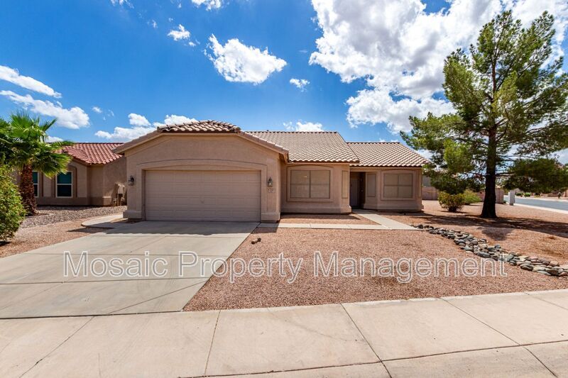1245 E Waterview Pl in Chandler, AZ - Building Photo