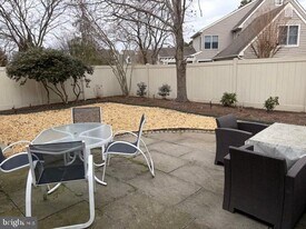 28536 Oakmont Dr in Easton, MD - Building Photo