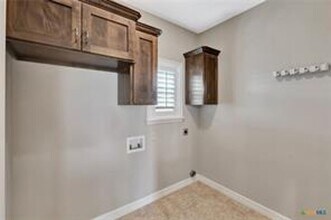 135 Wellspring Blvd in Victoria, TX - Foto de edificio - Building Photo