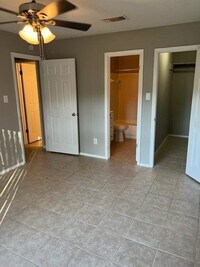 10739 Highland Woods Dr photo'