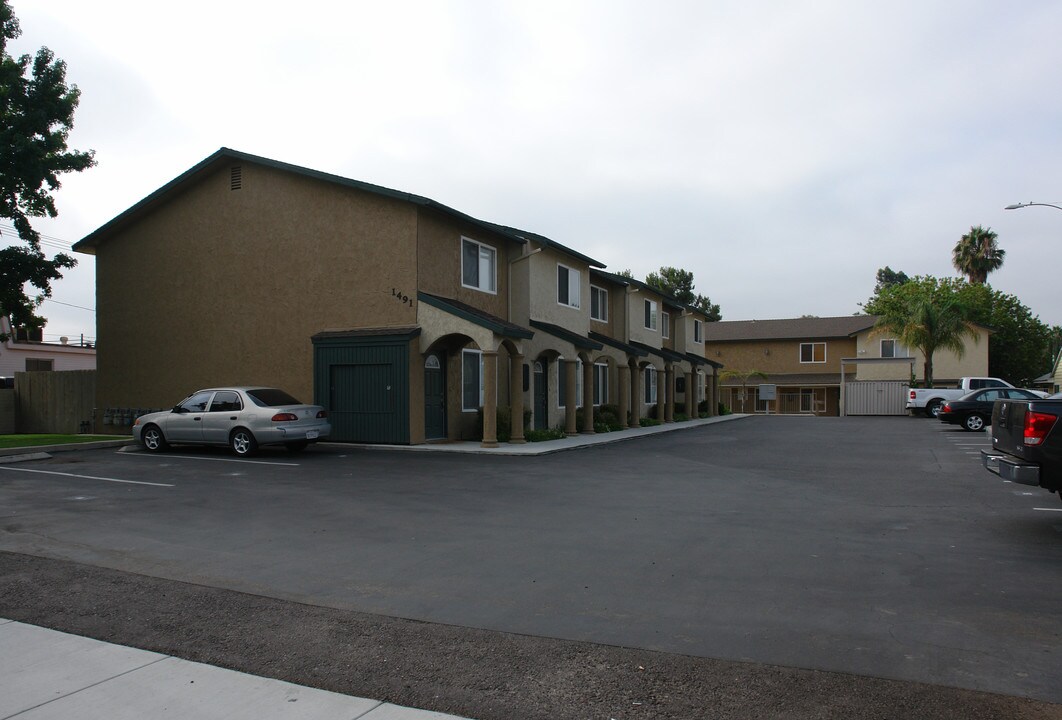 1491 Peach Ave in El Cajon, CA - Building Photo