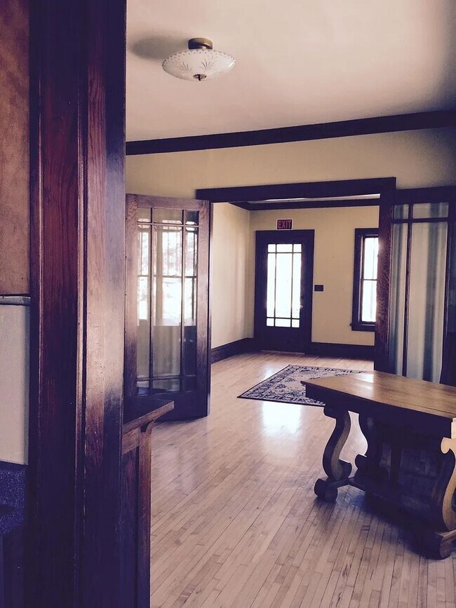 1802-1806 Superior Ave in Tomah, WI - Building Photo - Building Photo