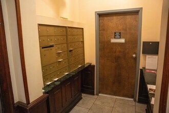 4940 S East End Ave in Chicago, IL - Building Photo - Building Photo