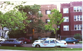 1135-37 Maple Ave. Apartamentos