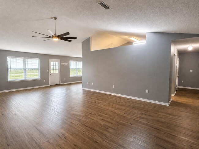2155 Hagood Loop in Crestview, FL - Building Photo - Building Photo
