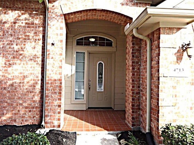 4713 Honey Creek Ct in Pearland, TX - Building Photo - Building Photo