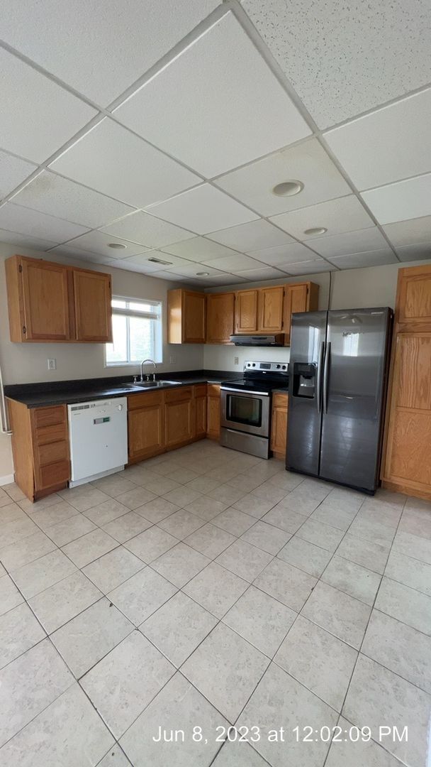 200 Highland Ave in Morgantown, WV - Foto de edificio - Building Photo