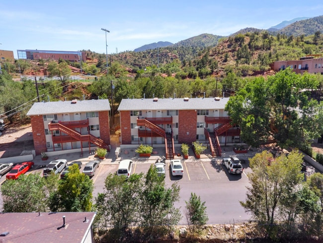 property at 425 E Fountain Pl