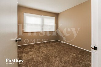 665 Pimlico Dr in Florissant, MO - Building Photo - Building Photo