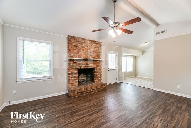 141 N Lakeshore Dr in Goose Creek, SC - Building Photo - Building Photo