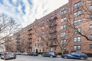 4119 41st St in Long Island City, NY - Building Photo