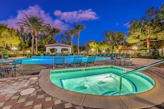 Mirasol in Las Vegas, NV - Foto de edificio - Building Photo