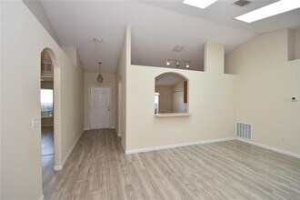 15 White Deer Ln in Palm Coast, FL - Building Photo - Building Photo