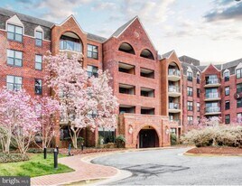 2100 Langston Blvd. in Arlington, VA - Building Photo