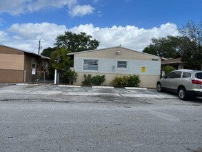 2315 Farragut St in Hollywood, FL - Building Photo - Building Photo