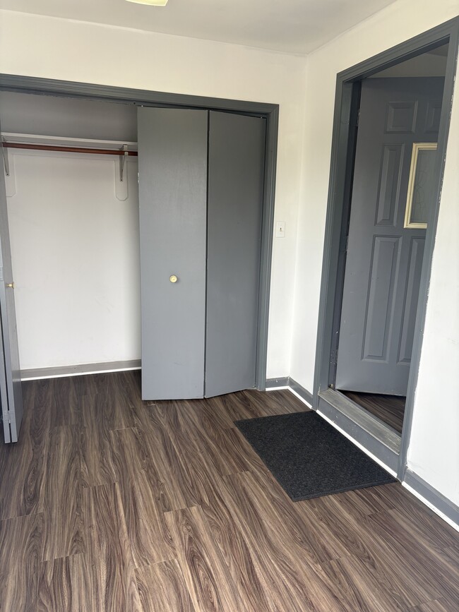 621 Aero Dr in Cheektowaga, NY - Building Photo - Building Photo