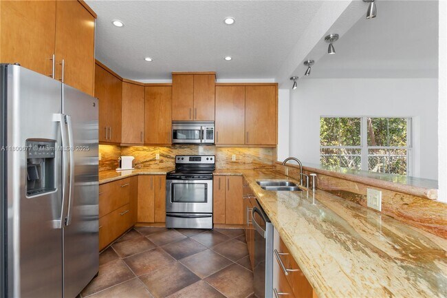 935 Corkwood St in Hollywood, FL - Building Photo - Building Photo
