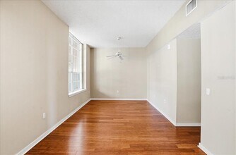 701 Mirror Lake Dr N in St. Petersburg, FL - Building Photo - Building Photo