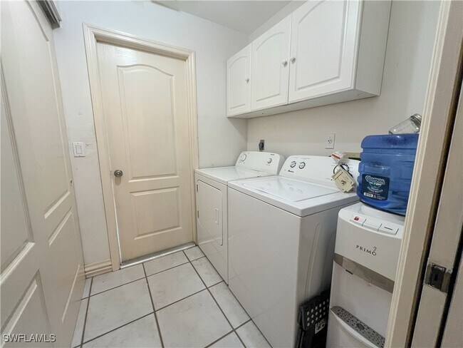 1813 SW 26th St in Cape Coral, FL - Building Photo - Building Photo