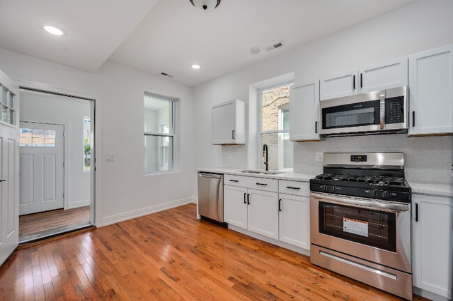 4444 S Campbell Ave-Unit -2 in Chicago, IL - Building Photo - Building Photo