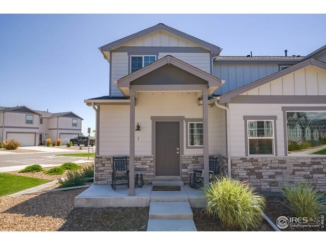 property at 294 E Chestnut St