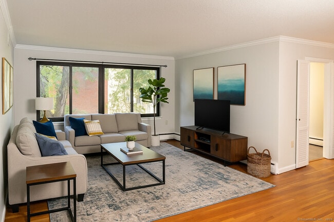 property at 9 Concord St