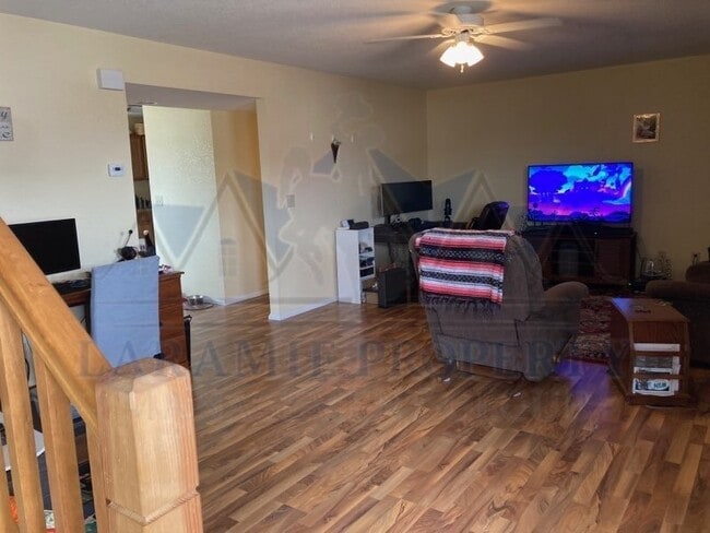 1205 Boswell Dr in Laramie, WY - Building Photo - Building Photo