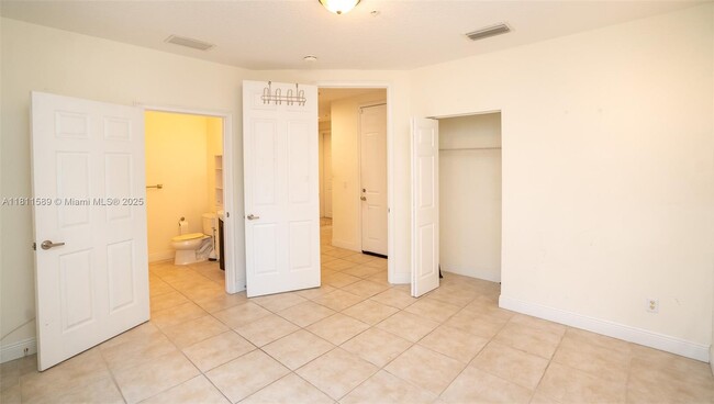 2685 NE 9th Ave in Wilton Manors, FL - Building Photo - Building Photo