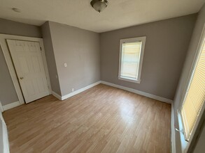2828 Blaisdell Ave, Unit 2 Bedroom Apartment in Minneapolis, MN - Building Photo - Building Photo