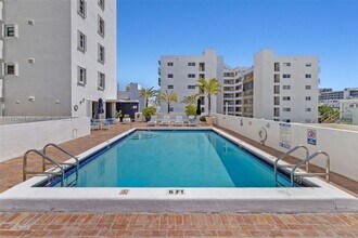 1775 Washington Ave, Unit 4C in Miami Beach, FL - Building Photo - Building Photo