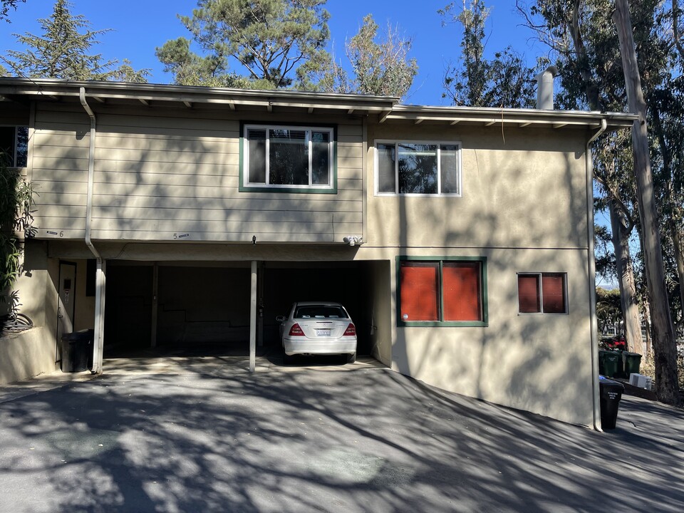 1449 Casa Buena Dr, Unit 5 in Corte Madera, CA - Foto de edificio