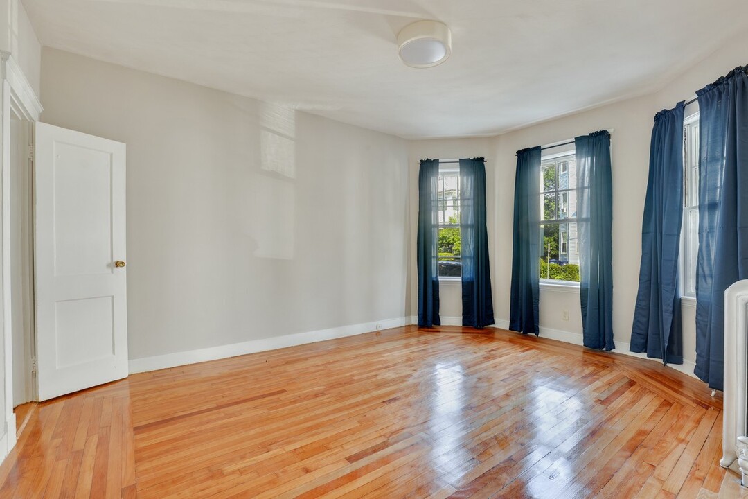 61 Lithgow-Unit -C in Boston, MA - Building Photo