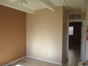 1715 Dixon Blvd, Unit 114 in Cocoa, FL - Building Photo - Building Photo