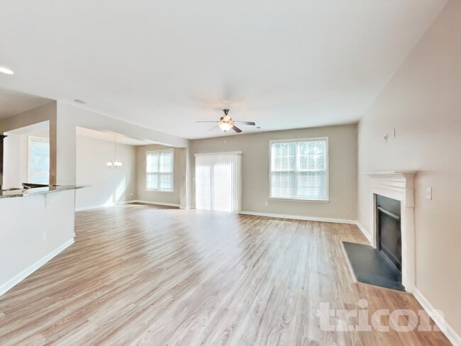 127 Dunnsmore Dr in Inman, SC - Building Photo - Building Photo