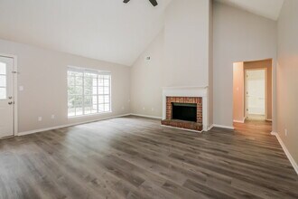 4123 Chanticleer Dr NW in Kennesaw, GA - Building Photo - Building Photo