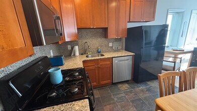 131 South Wilson Avenue in Atlantic City, NJ - Building Photo - Building Photo