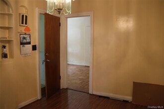 955 E 98th St in Brooklyn, NY - Building Photo - Building Photo