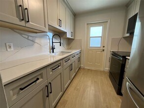 2424 NE 9th St in Fort Lauderdale, FL - Building Photo - Building Photo