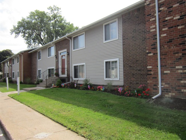 Dorsey Gardens in Greece, NY - Building Photo - Building Photo