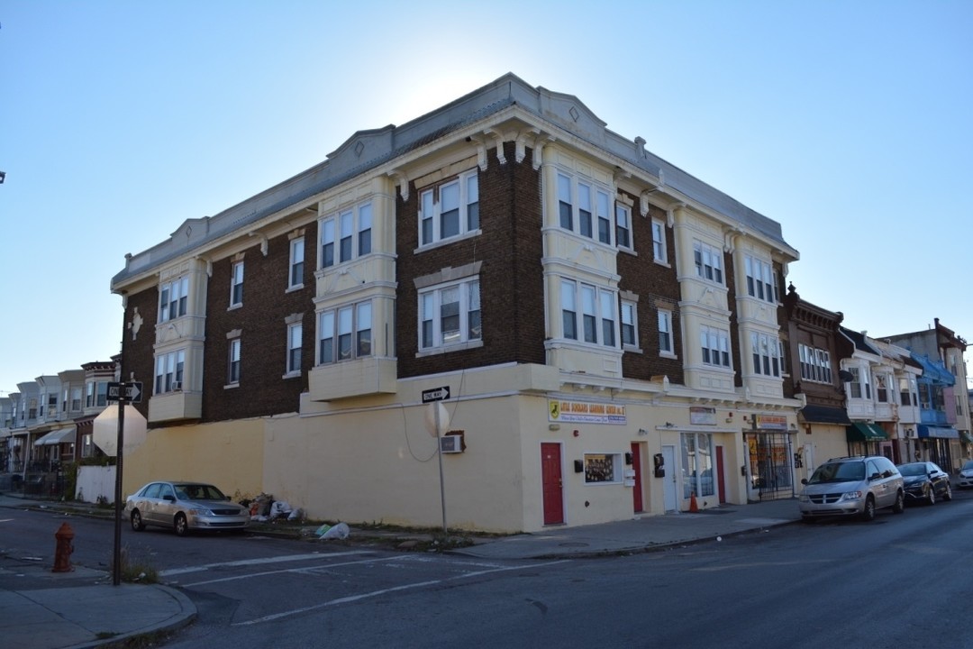 313-317 S 60th St in Philadelphia, PA - Building Photo