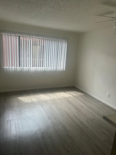 1132 Wilmington Blvd, Unit 115 in Los Angeles, CA - Building Photo - Building Photo