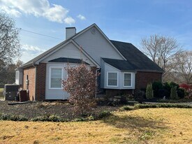 2654 Crosspark Dr in Murfreesboro, TN - Building Photo