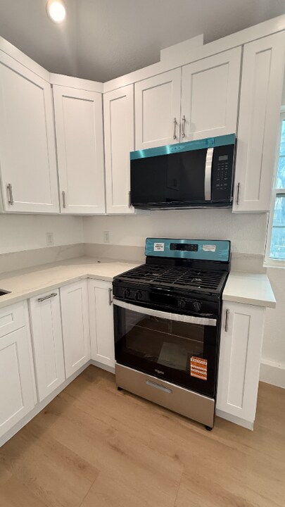 10548 Stonybrook Ave in South Gate, CA - Building Photo